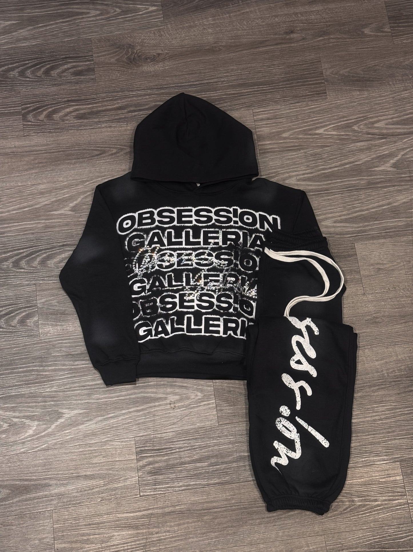 STATEMENT sweatsuit “Ashy Black”